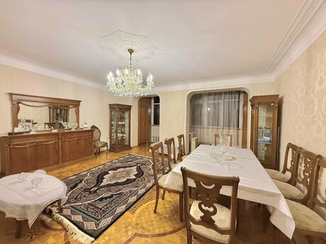 Elan №6150947 - Bakı, Nəsimi r., 5 otaqlı, 160 m², 5/5 mərtəbə