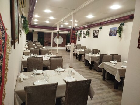 Obyekt - Nizami m. - 1150 m²