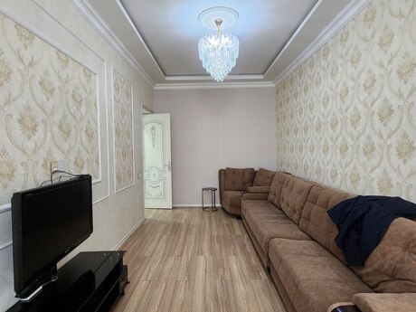 Kirayə 2 otaqlı mənzil, 70 m², Memar Əcəmi: 700 ₼/ay 3