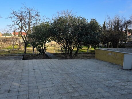 5 otaqlı həyət evi, 200 m², Novxanı: 400 000 ₼ 2