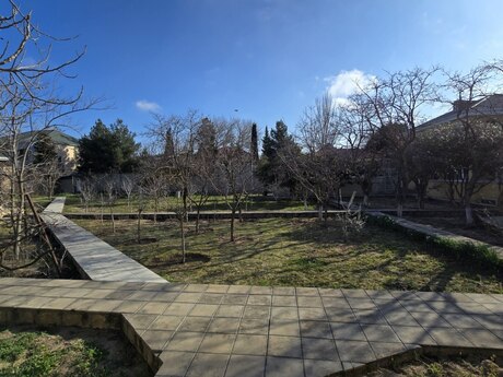5 otaqlı həyət evi, 200 m², Novxanı: 400 000 ₼ 5