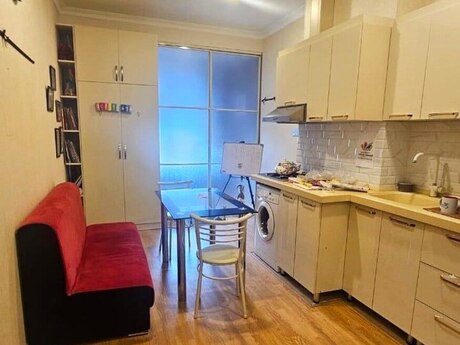 Объявление №6151488 - Баку, м. Гянджлик, 2-комн., 40 м², 4/16 этаж