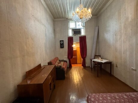 Elan №6151571 - Bakı, 28 May m., 3 otaqlı, 80 m², 1/2 mərtəbə