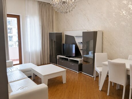 Elan №6151551 - Bakı, 8 Noyabr m., 2 otaqlı, 80 m², 7/15 mərtəbə