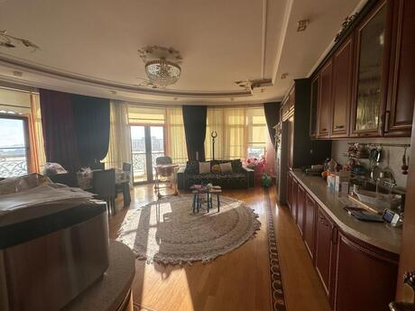 5 otaqlı mənzil, 220 m², 28 May: 850 000 ₼ 5