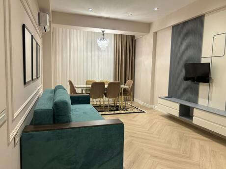 Elan №6151849 - Bakı, Şah İsmayıl Xətai m., 2 otaqlı, 80 m², 18/20 mərtəbə