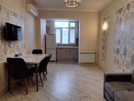 Elan №6151895 - Bakı, Memar Əcəmi m., 2 otaqlı, 50 m², 5/5 mərtəbə