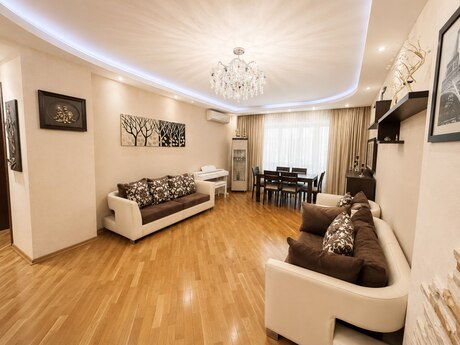 Elan №6152009 - Bakı, Həzi Aslanov m., 3 otaqlı, 148 m², 11/18 mərtəbə