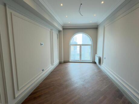 2-room apartment, 93 m², Kristal Towers: 390 000 ₼ 3