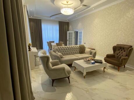 Elan №6152352 - Bakı, Buzovna q., 4 otaqlı, 240 m²