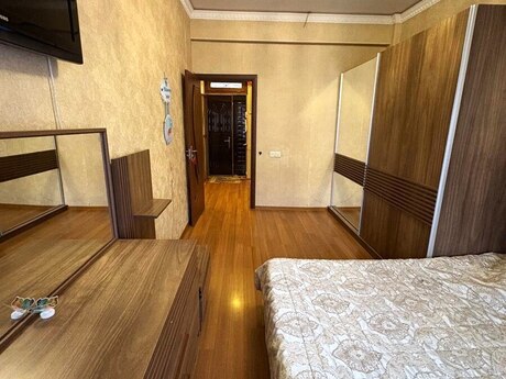 2 otaqlı mənzil, 68 m², 28 May: 179 000 ₼ 4
