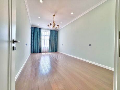 2-room apartment, 103 m², Neftçilər: 275 000 ₼ 3