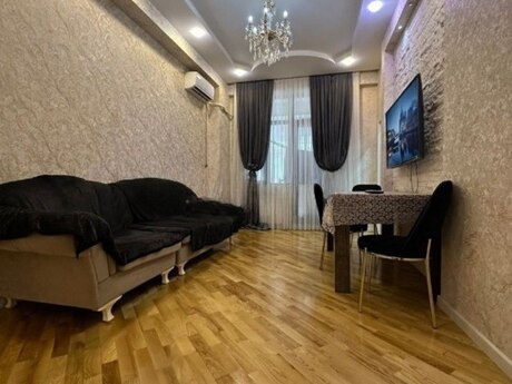 Elan №6152513 - Bakı, Nərimanov r., 2 otaqlı, 65 m², 3/17 mərtəbə