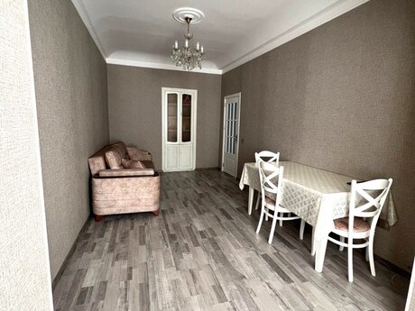 Объявление №6152662 - Баку, м. Бакмил, 3-комн., 90 м², 4/5 этаж