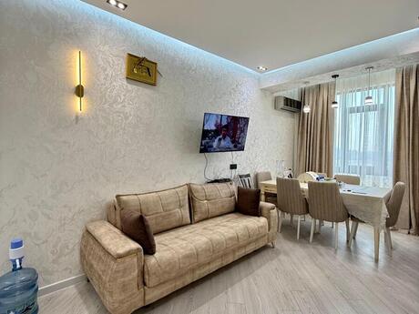 Elan №6152878 - Bakı, Yeni Günəşli q., 3 otaqlı, 80 m², 7/15 mərtəbə