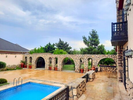Elan №6153059 - Bakı, Mərdəkan q., 5 otaqlı, 200 m²