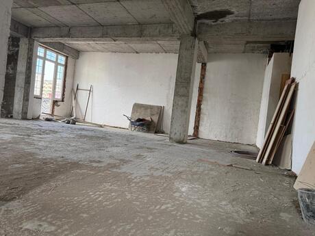 3-комнатная квартира, 146 м², 28 May: 388 000 ₼ 4