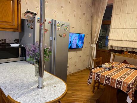 3 otaqlı mənzil, 80 m², 9-cu mikrorayon: 190 000 ₼ 2