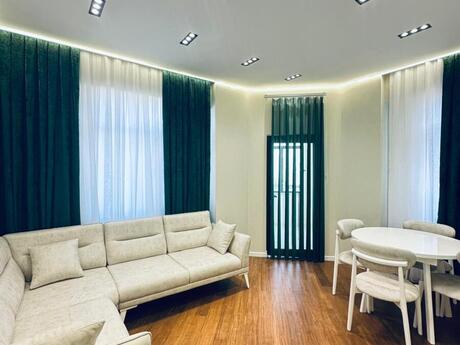 Elan №6153648 - Bakı, Şah İsmayıl Xətai m., 2 otaqlı, 70 m², 17/19 mərtəbə