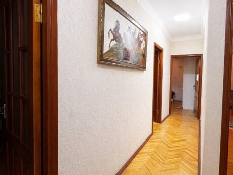 20 Yanvarda 5 otaqlı köhnə tikili mənzil satılır, 120 m², 233 000 AZN, şəkil 4 / 12