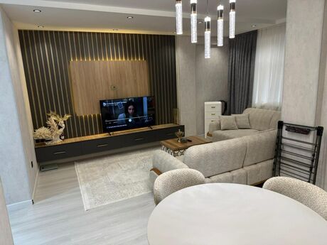 Elan №6153947 - Bakı, İnşaatçılar m., 2 otaqlı, 70 m², 16/19 mərtəbə