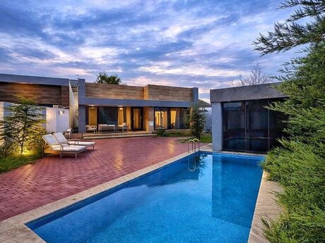 Elan №6153962 - Bakı, Mərdəkan q., 4 otaqlı, 200 m²