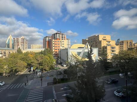 Elan №6154074 - Bakı, Elmlər Akademiyası m., 4 otaqlı, 110 m², 4/5 mərtəbə