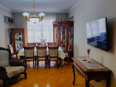 Объявление №6154120 - Баку, м. 20 января, 3-комн., 100 м², 5/12 этаж