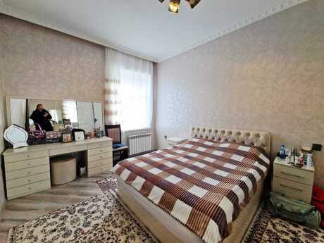 4 otaqlı həyət evi/bağ evi - Zabrat q. - 100 m²