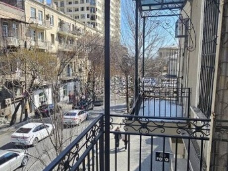 3 otaqlı köhnə tikili - 28 May m. - 80 m²