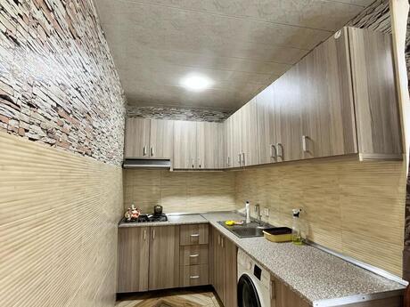 Объявление №6154386 - Баку, м. Иншаатчылар, 3-комн., 80 м², 1/5 этаж