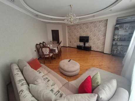 Объявление №6154419 - Баку, пос. Ени Ясамал, 3-комн., 135 м², 10/12 этаж