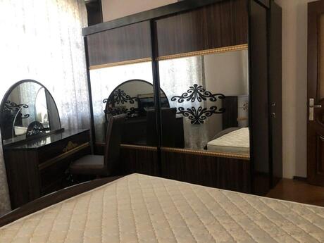 Elan №6154439 - Bakı, İnşaatçılar m., 2 otaqlı, 80 m², 5/17 mərtəbə