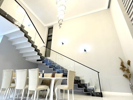 Объявление №6154632 - Баку, м. Халглар Достлугу, 5-комн., 250 м²