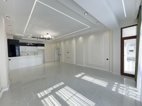 3 otaqlı mənzil, 126 m², İnşaatçılar: 375 000 ₼ 2