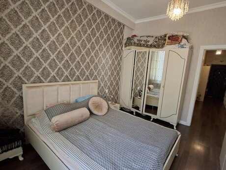 Объявление №6154999 - Баку, м. Элмляр Академиясы, 2-комн., 58 м², 13/16 этаж