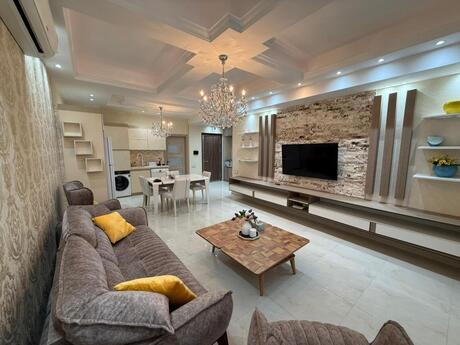 Elan №6155045 - Bakı, Şah İsmayıl Xətai m., 3 otaqlı, 100 m², 5/6 mərtəbə