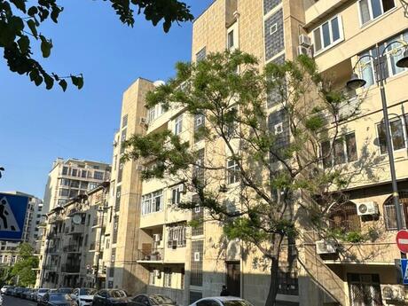 2 otaqlı köhnə tikili - İçəri Şəhər m. - 55 m²
