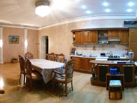 Объявление №6155175 - Баку, м. Сахил, 4-комн., 150 м², 3/5 этаж