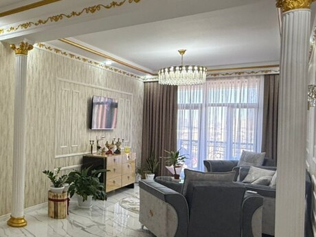 3-room apartment for rent, 161 m², Nəriman Nərimanov: 1 900 ₼/mo 4