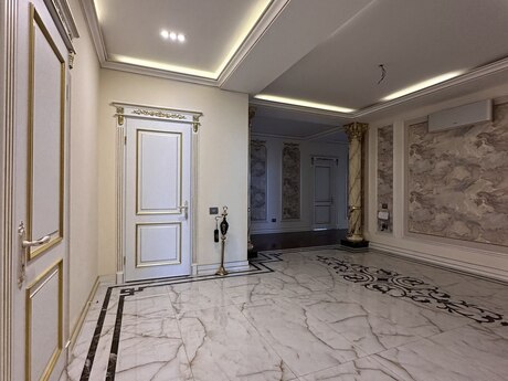 4 otaqlı mənzil, 215 m², Şah İsmayıl Xətai: 615 000 ₼ 2