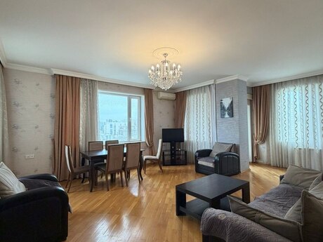 Elan №6155788 - Bakı, Şah İsmayıl Xətai m., 3 otaqlı, 120 m², 8/16 mərtəbə