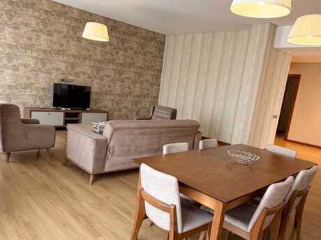 Elan №6155997 - Bakı, Şah İsmayıl Xətai m., 4 otaqlı, 200 m², 15/22 mərtəbə