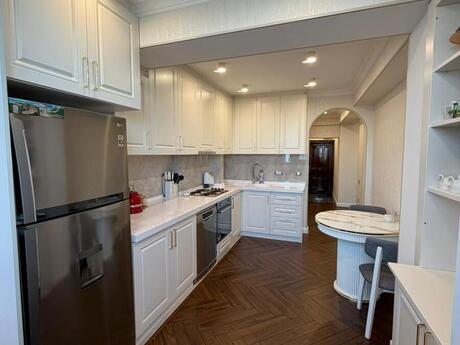 2 otaqlı mənzil, 78 m², İçəri Şəhər: 278 000 ₼ 5