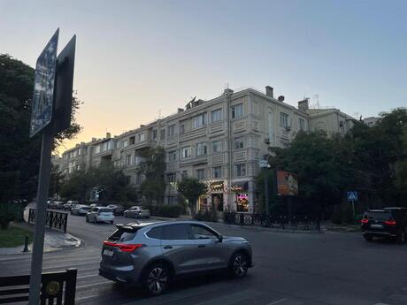 Elan №6156660 - Bakı, Nəsimi r., 3 otaqlı, 72 m², 4/4 mərtəbə