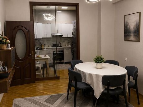 3 otaqlı mənzil, 93 m², 8 Noyabr: 258 000 ₼ 3