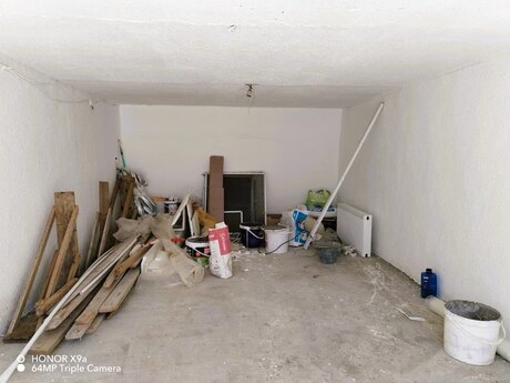 5 otaqlı həyət evi/bağ evi - Novxanı q. - 250 m²
