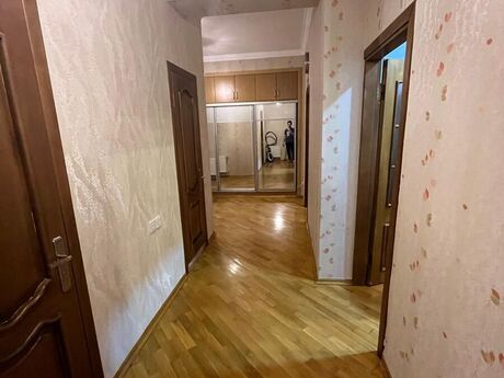 Объявление №6156998 - Баку, м. Нефтчиляр, 2-комн., 90 м², 15/18 этаж