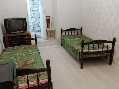 Elan №6157037 - Bakı, İçəri Şəhər m., 2 otaqlı, 40 m², 1/1 mərtəbə
