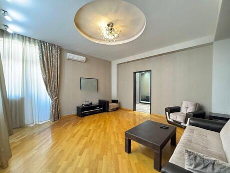 Elan №6157086 - Bakı, Elmlər Akademiyası m., 3 otaqlı, 150 m², 15/20 mərtəbə